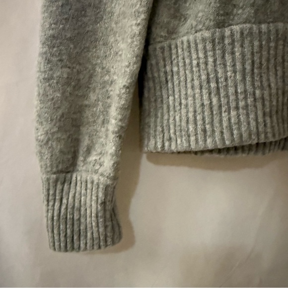 J. CREW Gray Merino Wool / Alpaca Blend Sweater Size XL - Picture 6 of 7